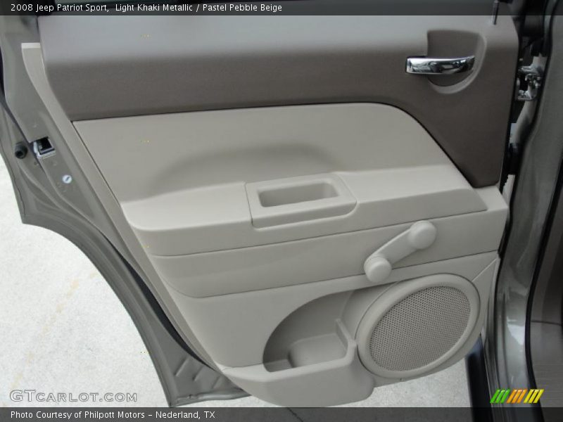 Light Khaki Metallic / Pastel Pebble Beige 2008 Jeep Patriot Sport