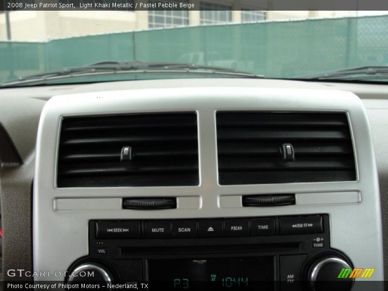 Light Khaki Metallic / Pastel Pebble Beige 2008 Jeep Patriot Sport