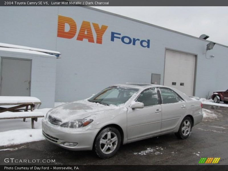 Lunar Mist Metallic / Dark Charcoal 2004 Toyota Camry SE V6