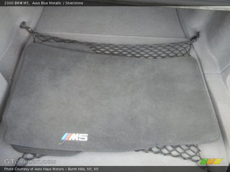  2000 M5  Trunk