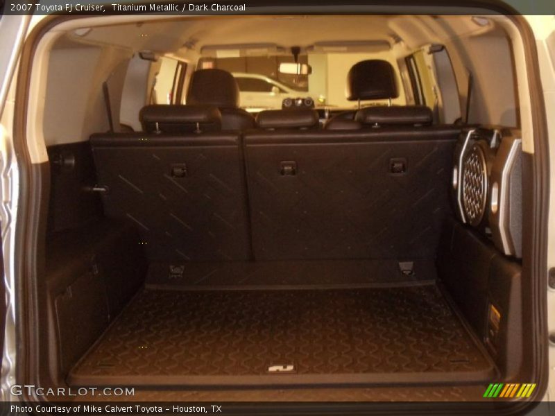 Titanium Metallic / Dark Charcoal 2007 Toyota FJ Cruiser