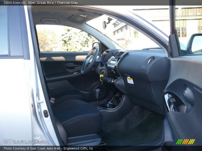 Silver Streak Mica / Charcoal Gray 2009 Scion xD