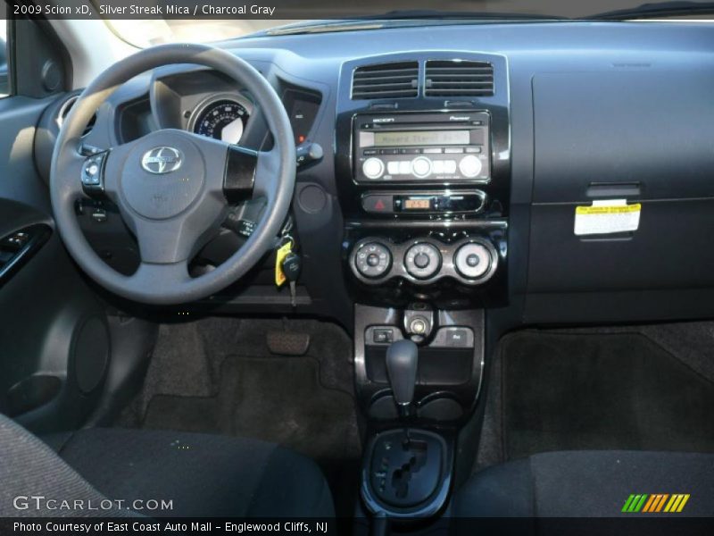 Silver Streak Mica / Charcoal Gray 2009 Scion xD
