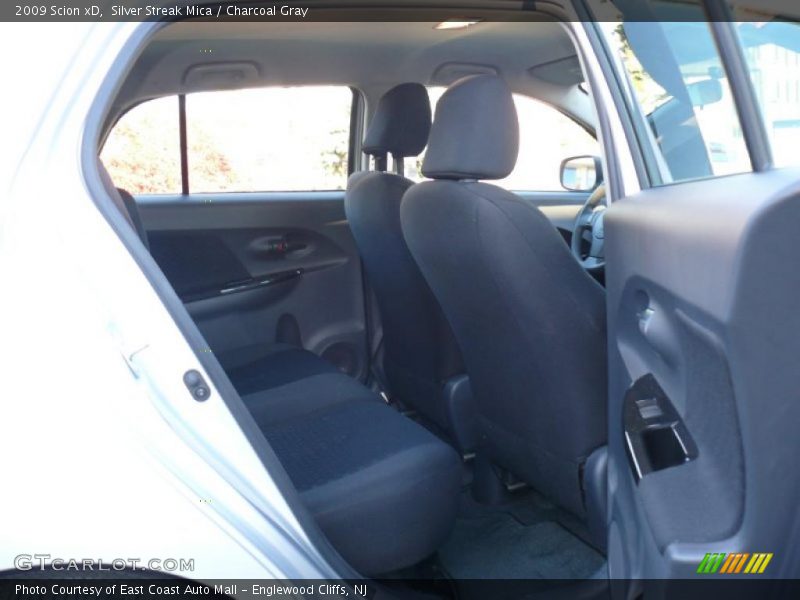 Silver Streak Mica / Charcoal Gray 2009 Scion xD