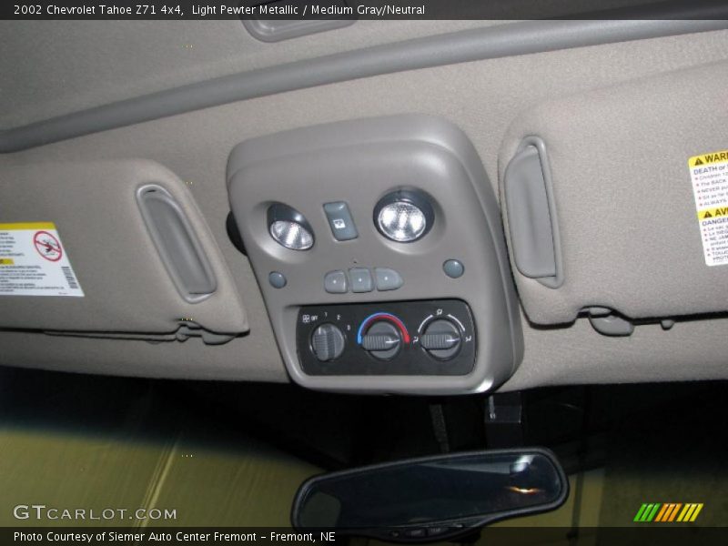Light Pewter Metallic / Medium Gray/Neutral 2002 Chevrolet Tahoe Z71 4x4