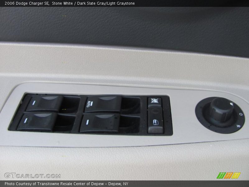 Stone White / Dark Slate Gray/Light Graystone 2006 Dodge Charger SE