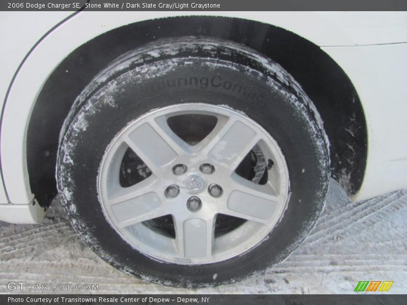 Stone White / Dark Slate Gray/Light Graystone 2006 Dodge Charger SE