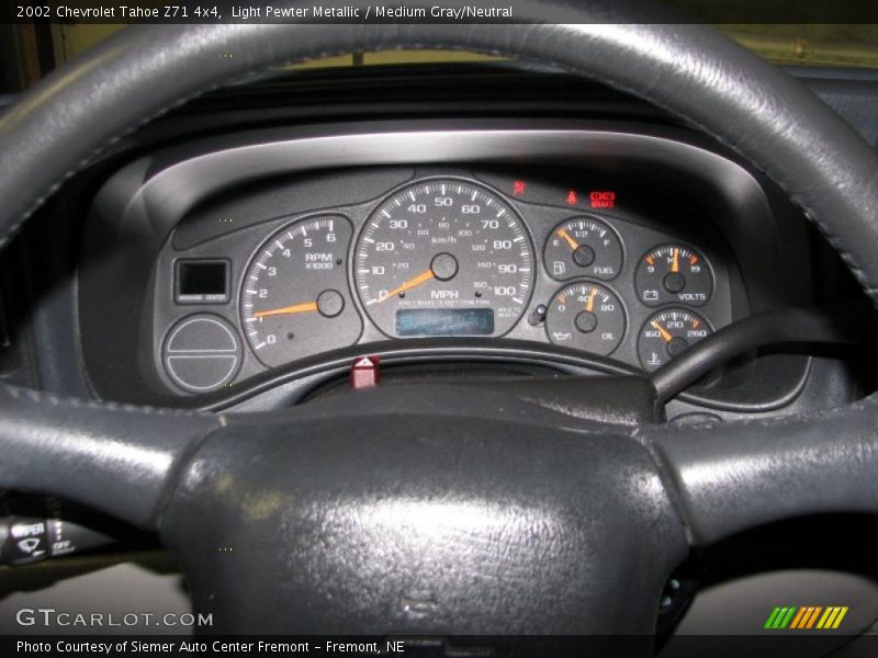 Light Pewter Metallic / Medium Gray/Neutral 2002 Chevrolet Tahoe Z71 4x4