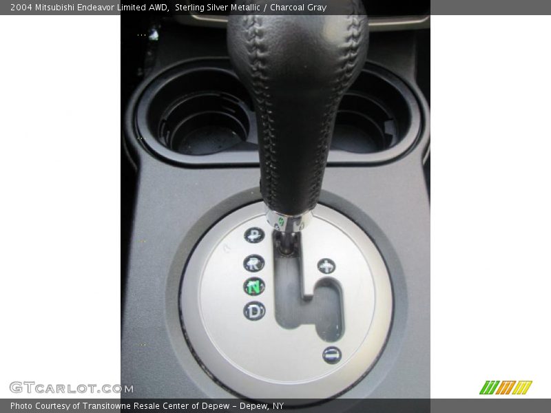 Sterling Silver Metallic / Charcoal Gray 2004 Mitsubishi Endeavor Limited AWD