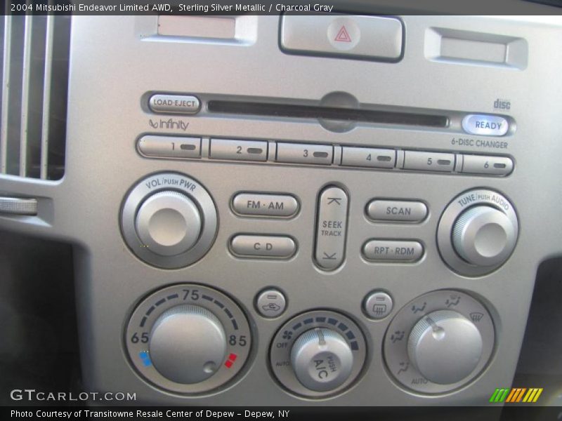 Sterling Silver Metallic / Charcoal Gray 2004 Mitsubishi Endeavor Limited AWD