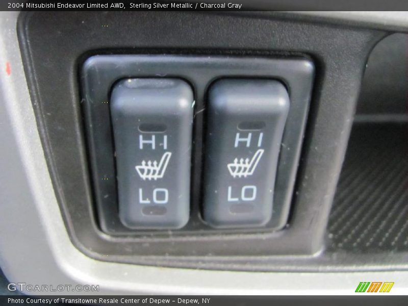 Sterling Silver Metallic / Charcoal Gray 2004 Mitsubishi Endeavor Limited AWD