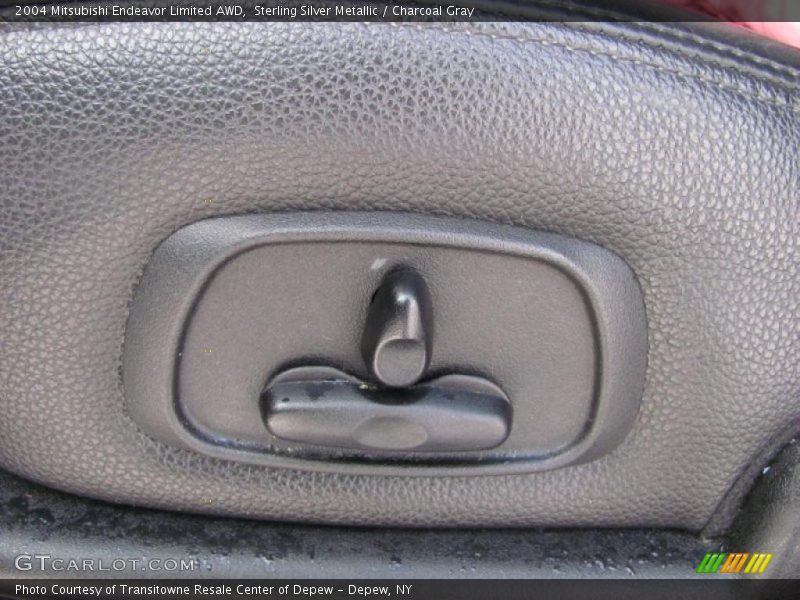 Sterling Silver Metallic / Charcoal Gray 2004 Mitsubishi Endeavor Limited AWD