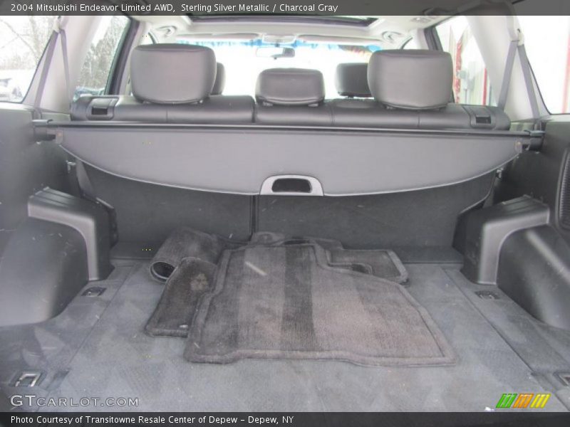 Sterling Silver Metallic / Charcoal Gray 2004 Mitsubishi Endeavor Limited AWD