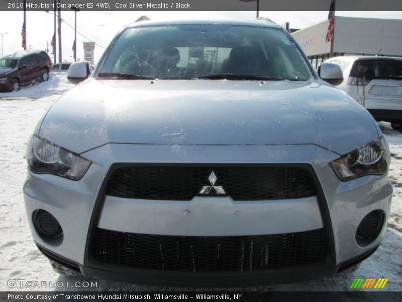 Cool Silver Metallic / Black 2010 Mitsubishi Outlander ES 4WD