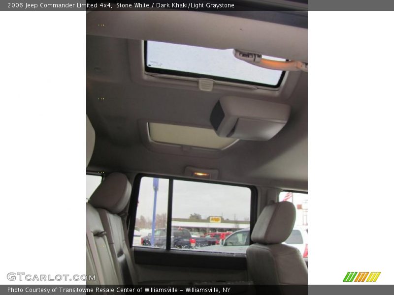 Stone White / Dark Khaki/Light Graystone 2006 Jeep Commander Limited 4x4