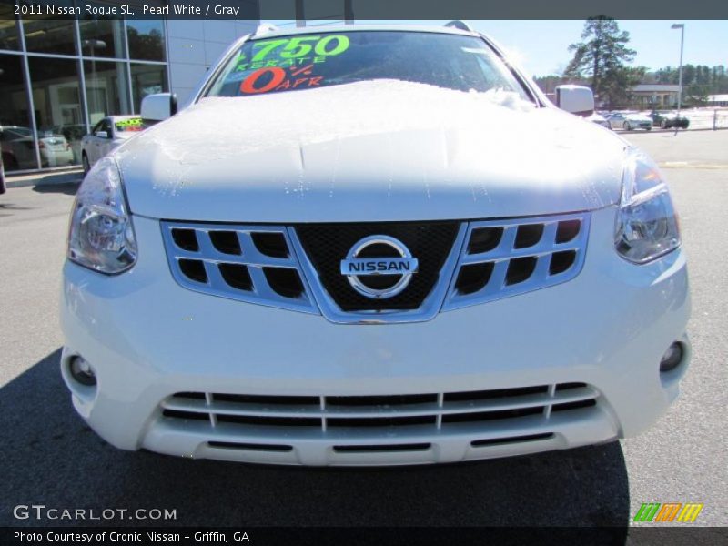 Pearl White / Gray 2011 Nissan Rogue SL