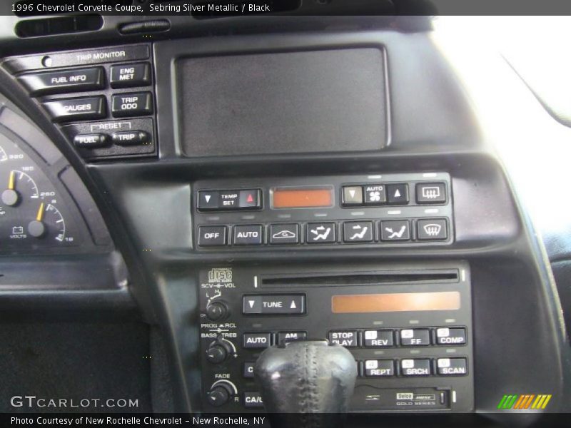 Controls of 1996 Corvette Coupe