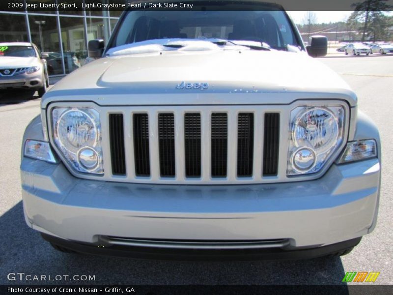 Light Graystone Pearl / Dark Slate Gray 2009 Jeep Liberty Sport