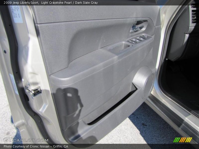 Light Graystone Pearl / Dark Slate Gray 2009 Jeep Liberty Sport