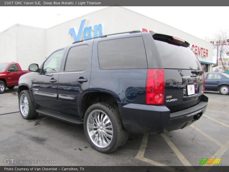 Deep Blue Metallic / Light Titanium 2007 GMC Yukon SLE