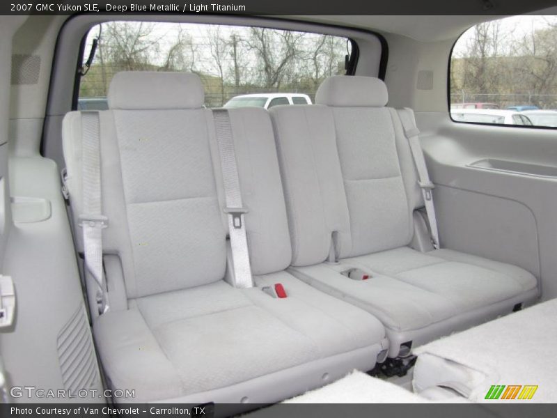 Deep Blue Metallic / Light Titanium 2007 GMC Yukon SLE