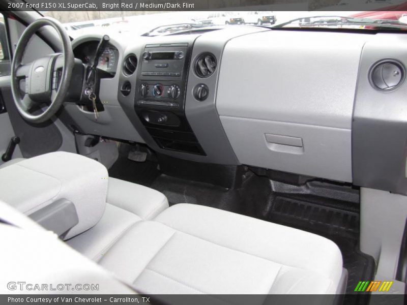 Bright Red / Medium/Dark Flint 2007 Ford F150 XL SuperCab