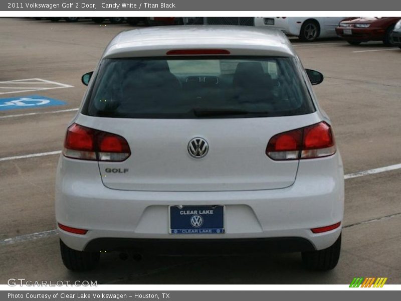 Candy White / Titan Black 2011 Volkswagen Golf 2 Door