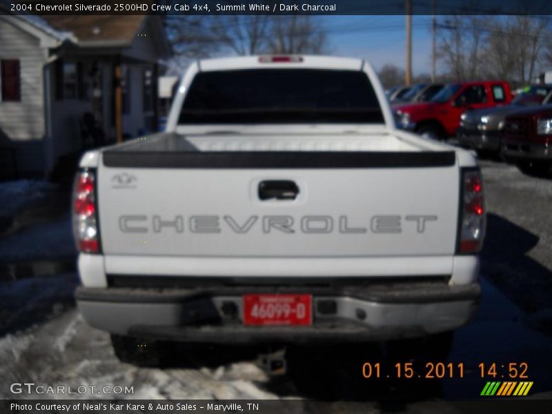 Summit White / Dark Charcoal 2004 Chevrolet Silverado 2500HD Crew Cab 4x4