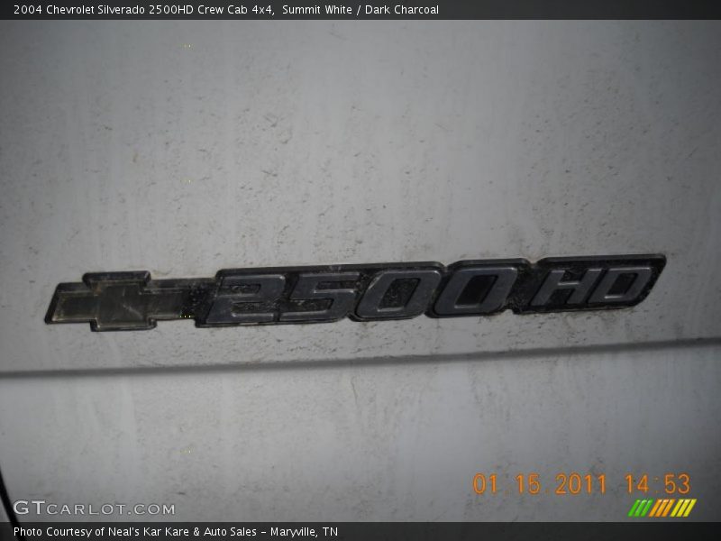 Summit White / Dark Charcoal 2004 Chevrolet Silverado 2500HD Crew Cab 4x4