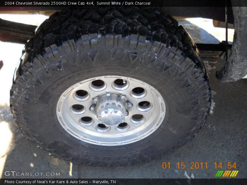 Summit White / Dark Charcoal 2004 Chevrolet Silverado 2500HD Crew Cab 4x4