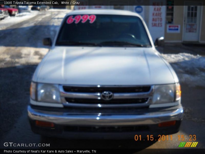 White / Gray 1998 Toyota Tacoma Extended Cab