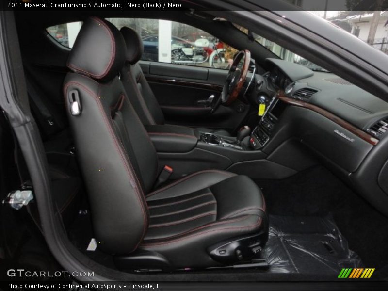  2011 GranTurismo S Automatic Nero Interior