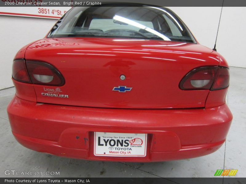 Bright Red / Graphite 2000 Chevrolet Cavalier Sedan