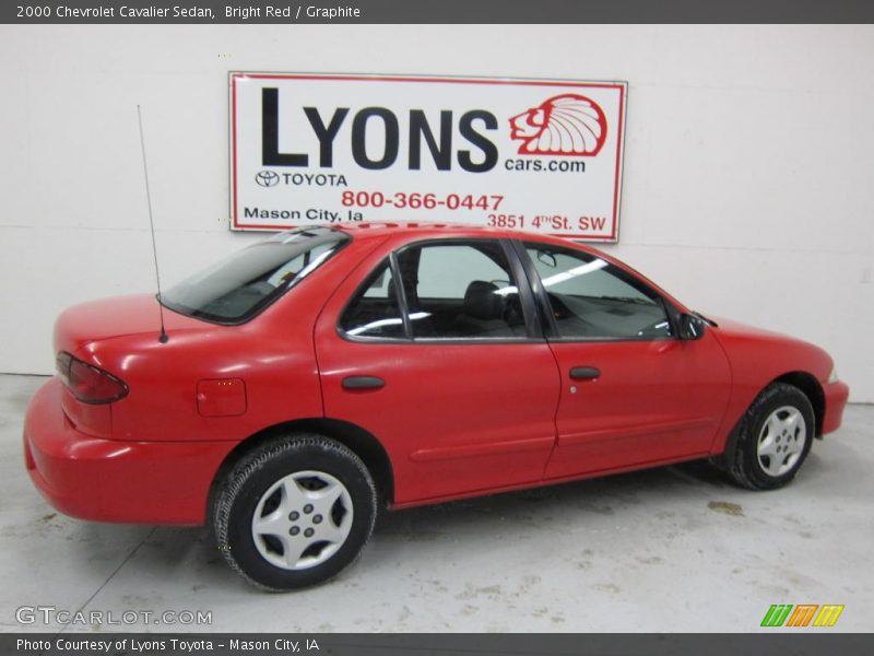 Bright Red / Graphite 2000 Chevrolet Cavalier Sedan