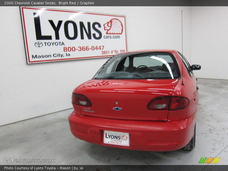 Bright Red / Graphite 2000 Chevrolet Cavalier Sedan