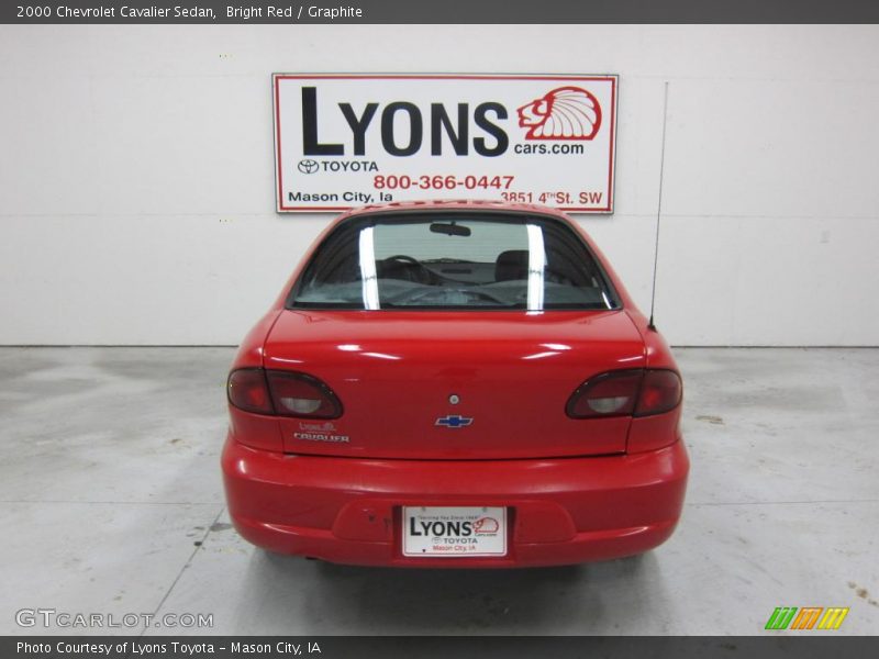 Bright Red / Graphite 2000 Chevrolet Cavalier Sedan