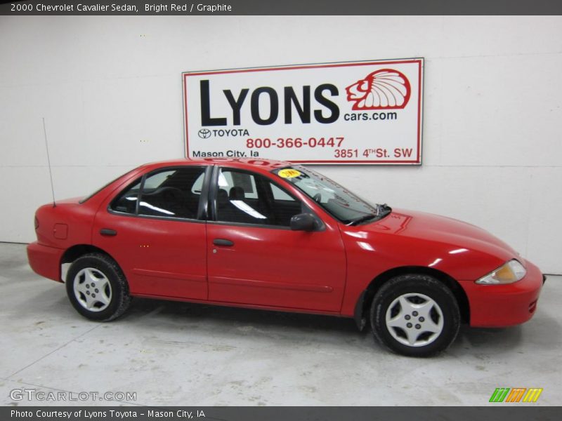 Bright Red / Graphite 2000 Chevrolet Cavalier Sedan