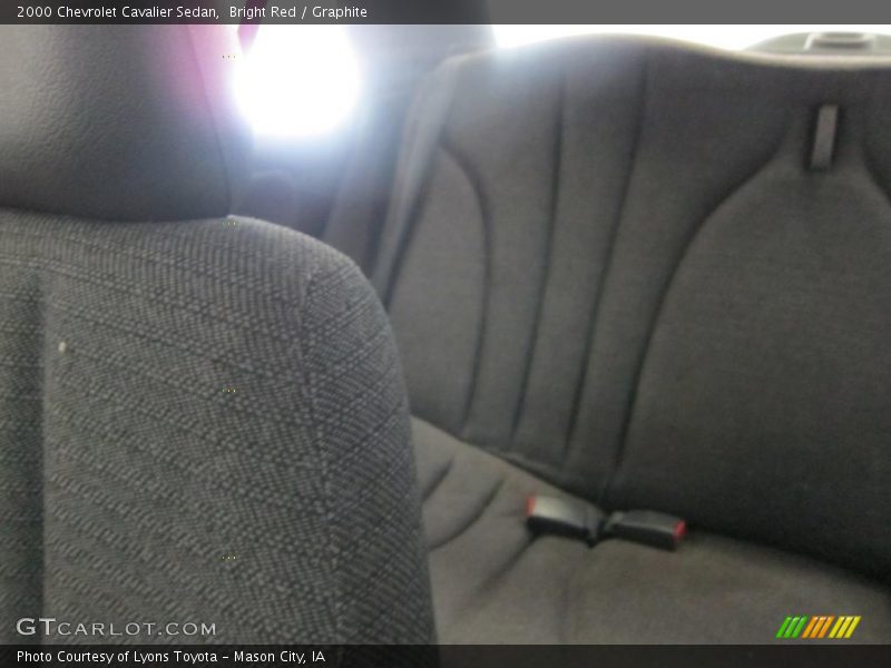 Bright Red / Graphite 2000 Chevrolet Cavalier Sedan