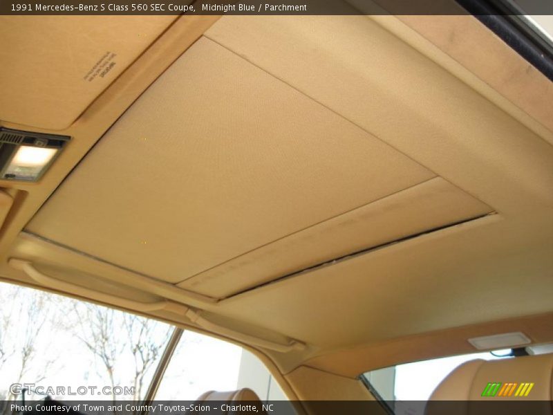 Sunroof of 1991 S Class 560 SEC Coupe