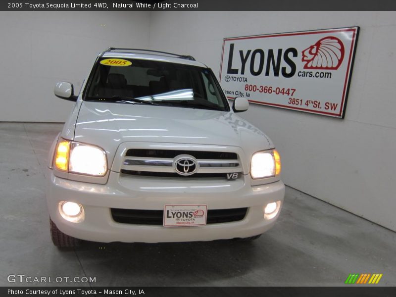 Natural White / Light Charcoal 2005 Toyota Sequoia Limited 4WD