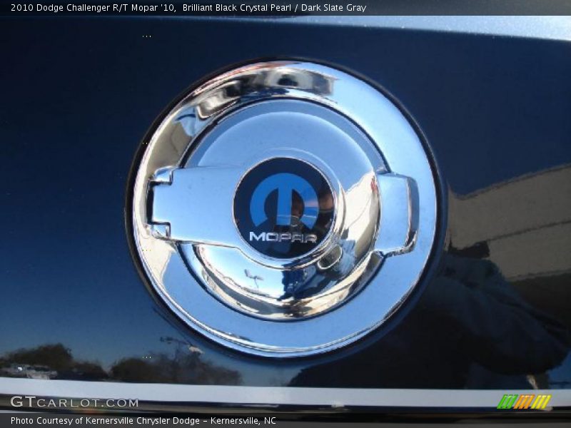  2010 Challenger R/T Mopar '10 Logo