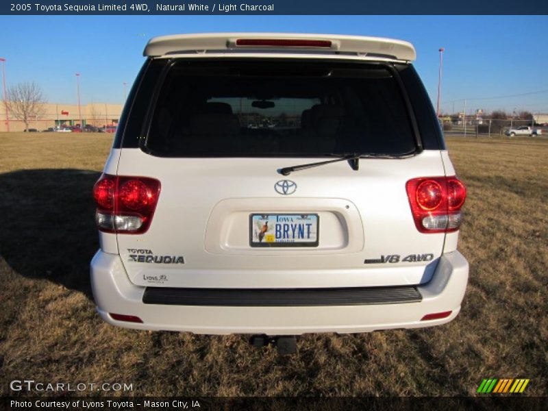 Natural White / Light Charcoal 2005 Toyota Sequoia Limited 4WD