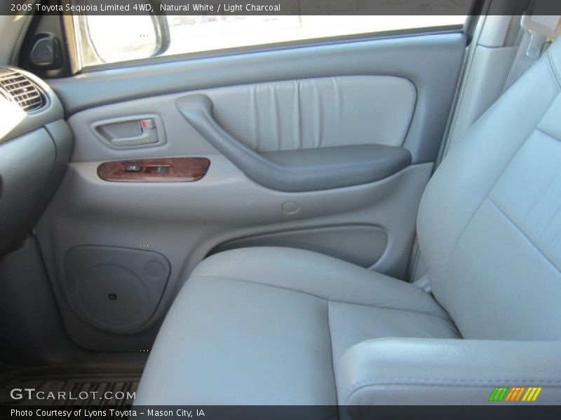  2005 Sequoia Limited 4WD Light Charcoal Interior