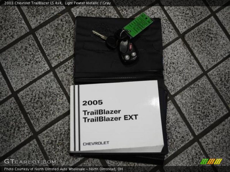 Light Pewter Metallic / Gray 2003 Chevrolet TrailBlazer LS 4x4