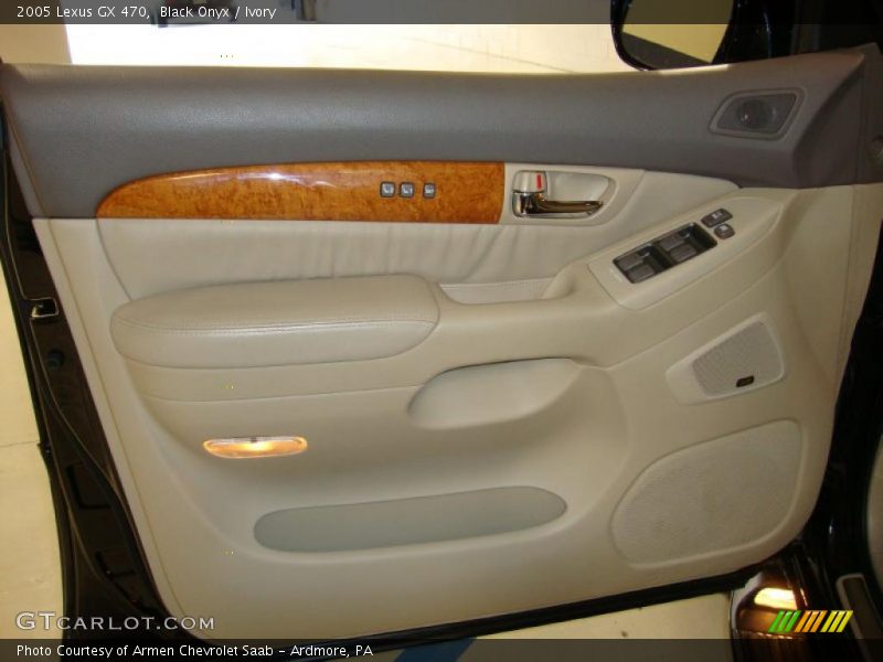 Black Onyx / Ivory 2005 Lexus GX 470
