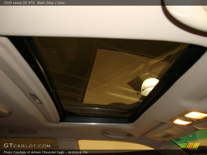 Black Onyx / Ivory 2005 Lexus GX 470