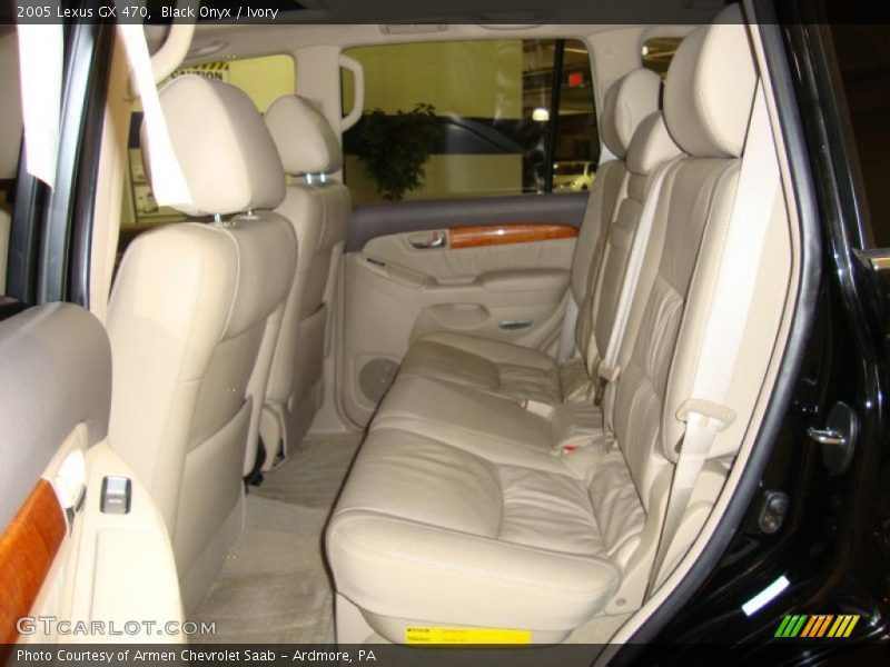 Black Onyx / Ivory 2005 Lexus GX 470