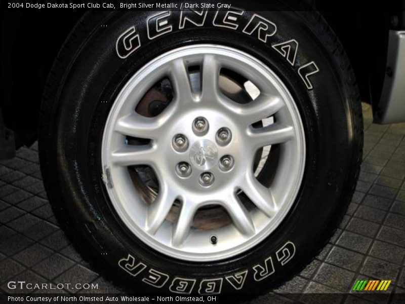 Bright Silver Metallic / Dark Slate Gray 2004 Dodge Dakota Sport Club Cab