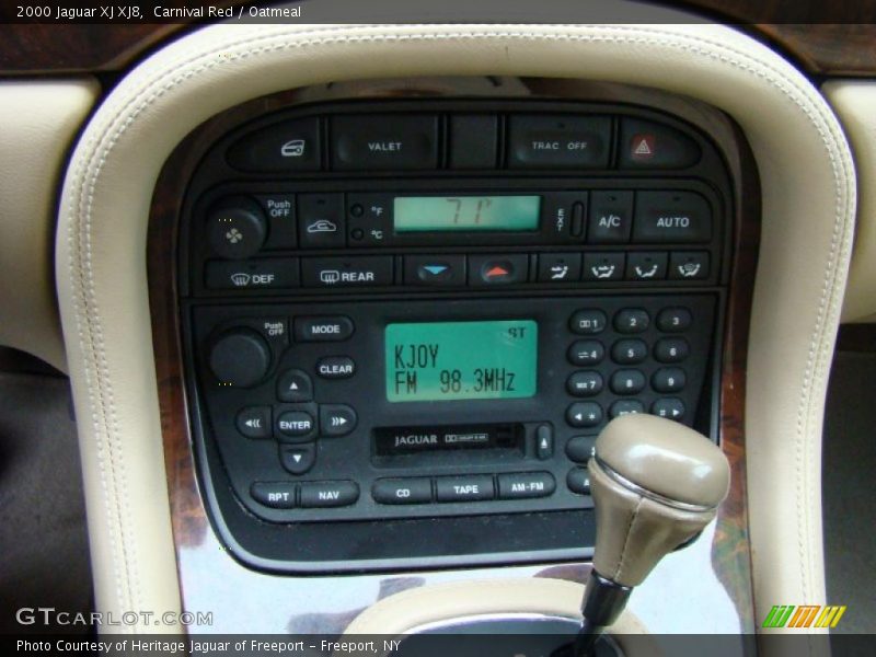 Controls of 2000 XJ XJ8
