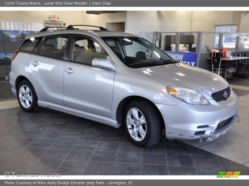 Lunar Mist Silver Metallic / Dark Gray 2004 Toyota Matrix